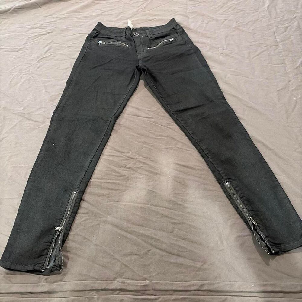 Unbranded Women's Black and Grey Jeans